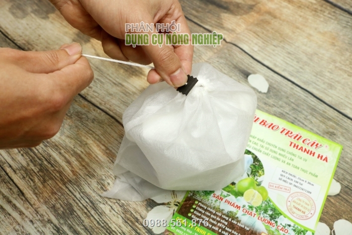 Miệng túi sử dụng dây rút dễ sử dụng Miệng túi sử dụng dây rút dễ sử dụng